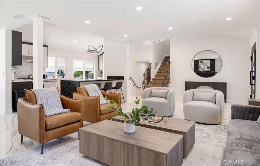 10643 Atlanta Avenue Porter Ranch, CA 91326 - Photo 5 of 27 Gallery Image 5