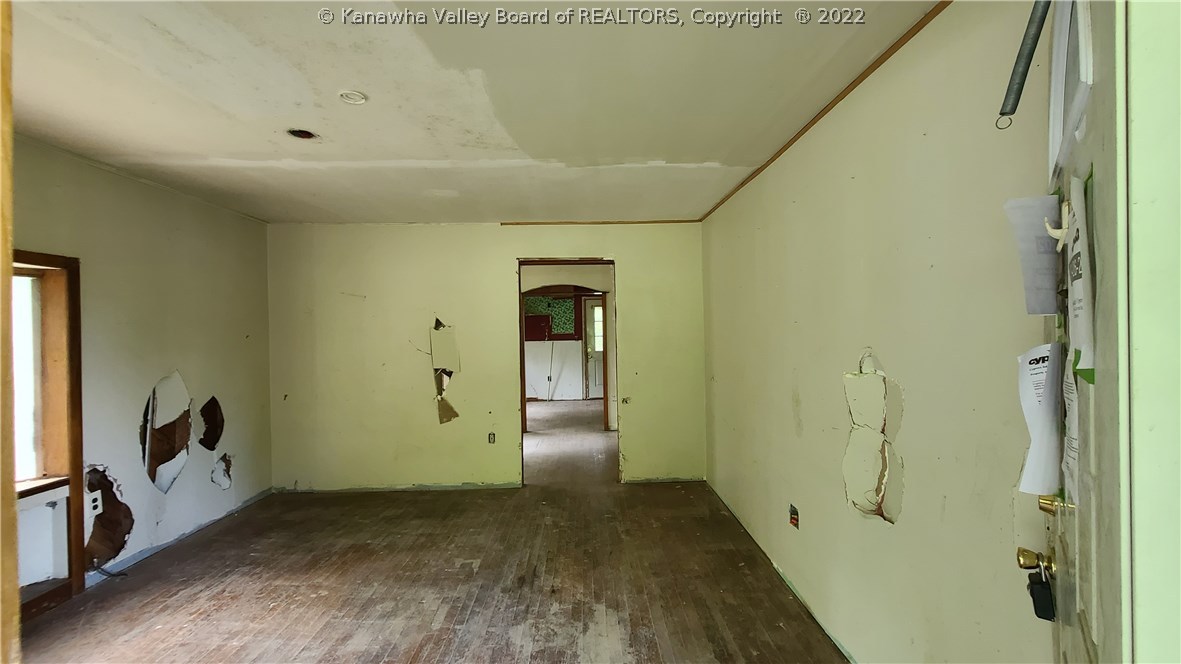 2768 Dutch Ridge Road Clendenin, WV 25045 - Photo 9 of 15 Gallery Image 9
