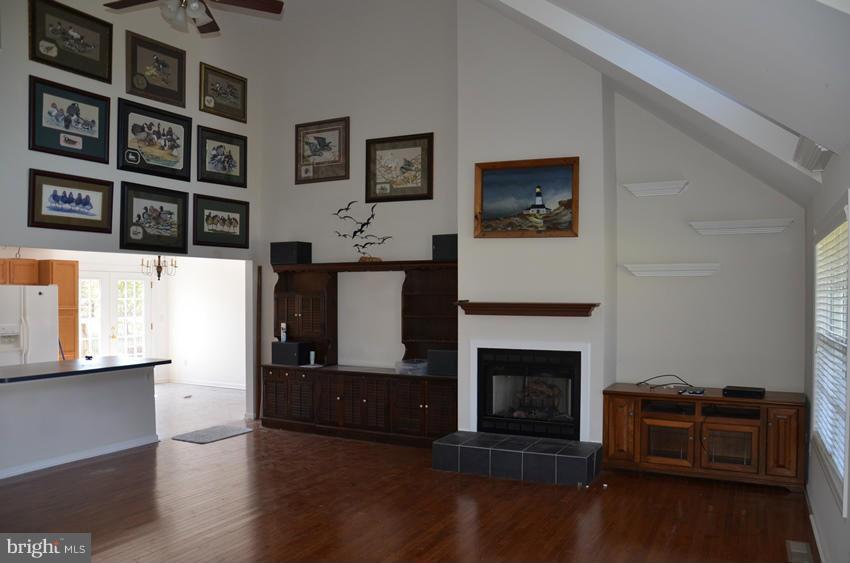 21845 Albie Road Sherwood, MD 21665 - Photo 8 of 17 Living Room