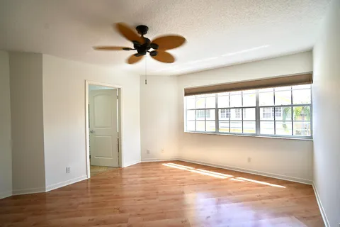 $495,000 | 2121 South Ocean Boulevard, Unit 804, Lauderdale-by-the-Sea, FL 33062