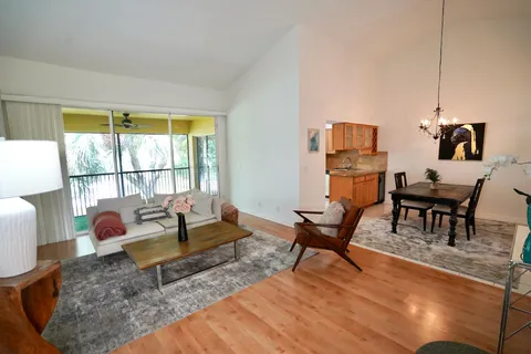 $495,000 | 2121 South Ocean Boulevard, Unit 804, Lauderdale-by-the-Sea, FL 33062