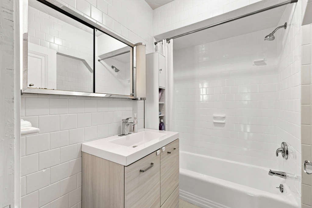 43 Chilmark Street Worcester, MA 01604 - Photo 23 of 36 Gallery Image 23