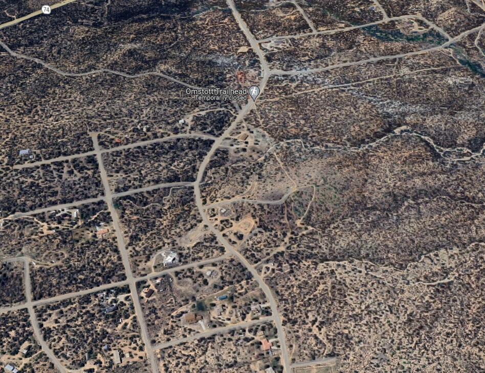 1 Zurich Avenue Mountain Center, CA 92561 - Photo 4 of 5 a close view of bathroom