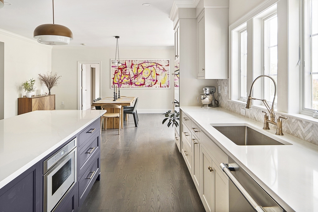 5 Bullens Way Canton, MA 02021 - Photo 12 of 42 Gallery Image 12