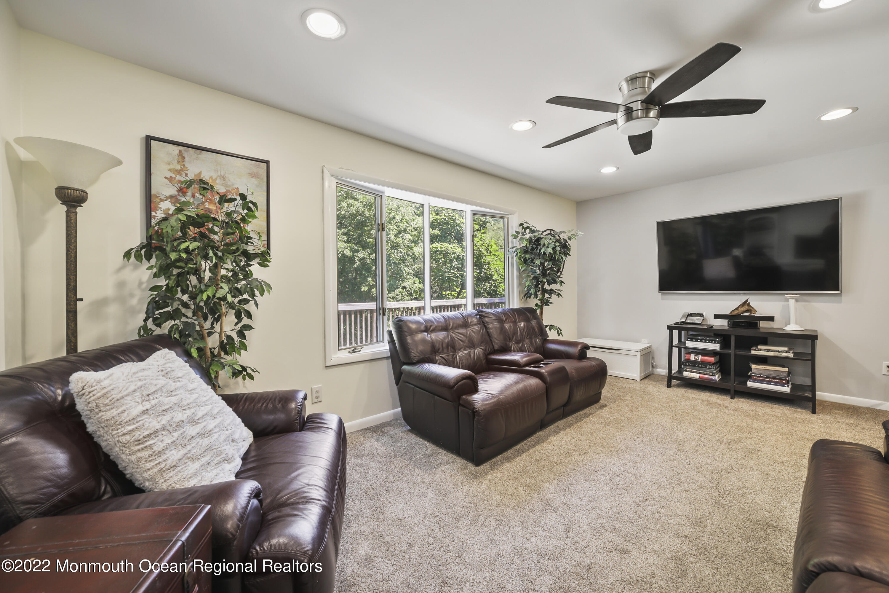 1581 Maxim Southard Road Howell, NJ 07731 - Photo 15 of 33 947A3785