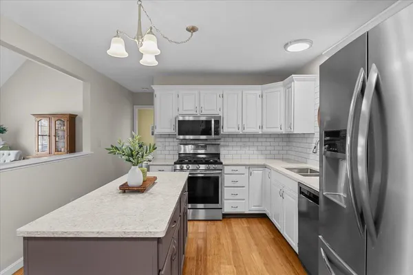 $569,000 | 6 Vivian Lane, St. Albans Town, VT 05478