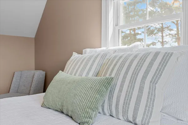 $569,000 | 6 Vivian Lane, St. Albans Town, VT 05478