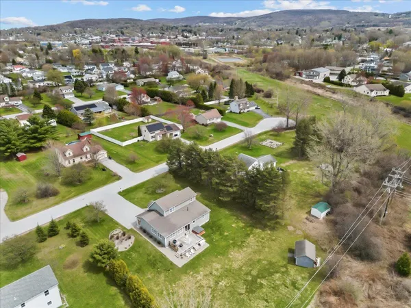 $569,000 | 6 Vivian Lane, St. Albans Town, VT 05478