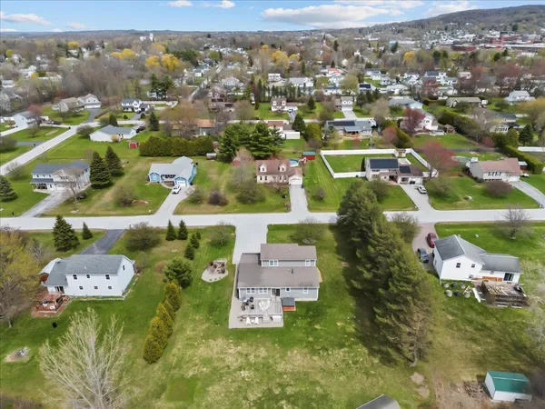 $569,000 | 6 Vivian Lane, St. Albans Town, VT 05478