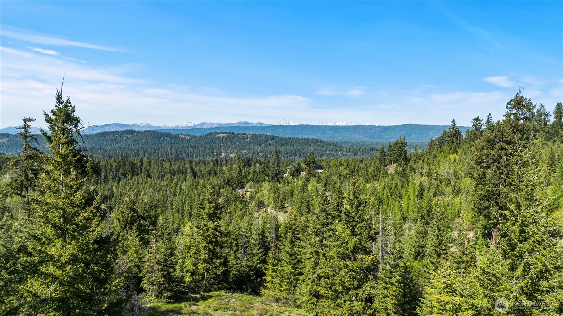 -xxxx Stone Ridge Drive Cle Elum, WA 98922 - Photo 14 of 22 a view of a city with lush green forest