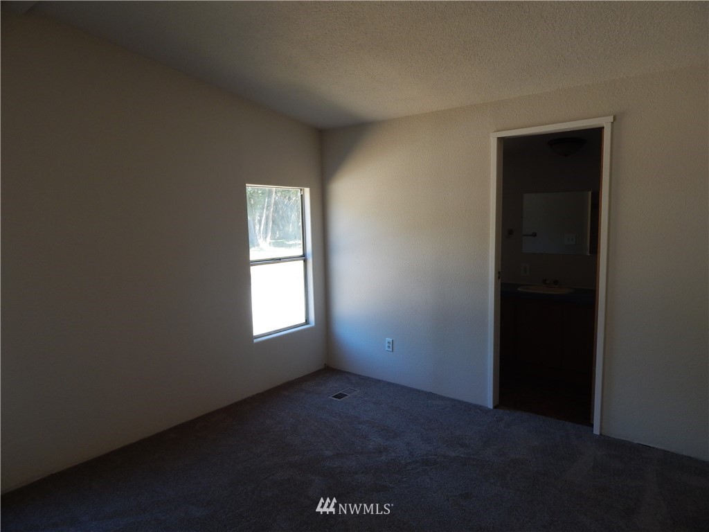 22861 Bridgewater Road Sedro-Woolley, WA 98284 - Photo 11 of 14 Gallery Image 11