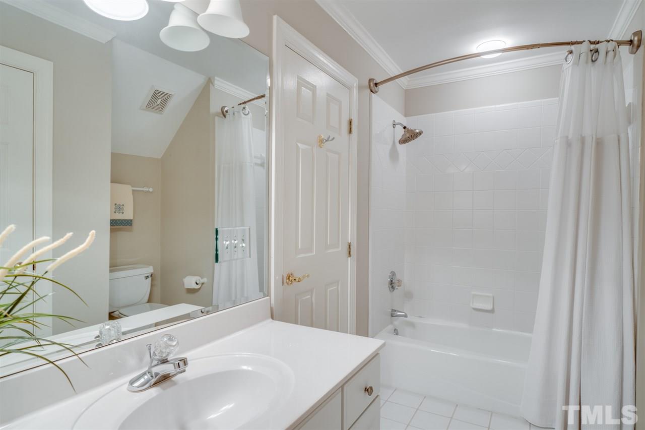 4716 Sharpstone Lane Raleigh, NC 27615 - Photo 18 of 30