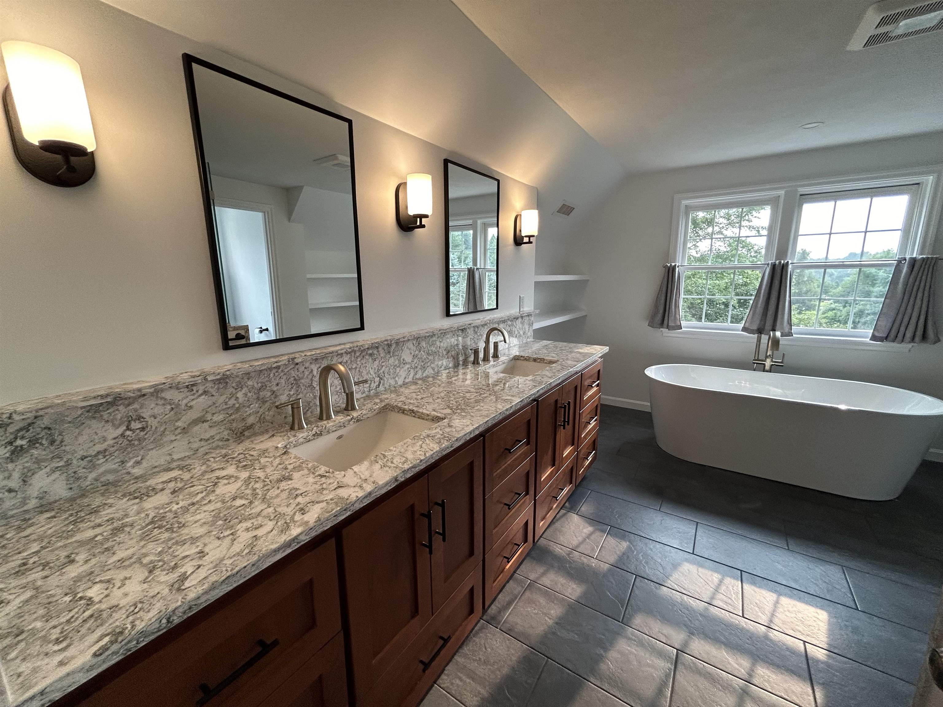 1 Hillside Avenue Exeter, NH 03833 - Photo 14 of 35