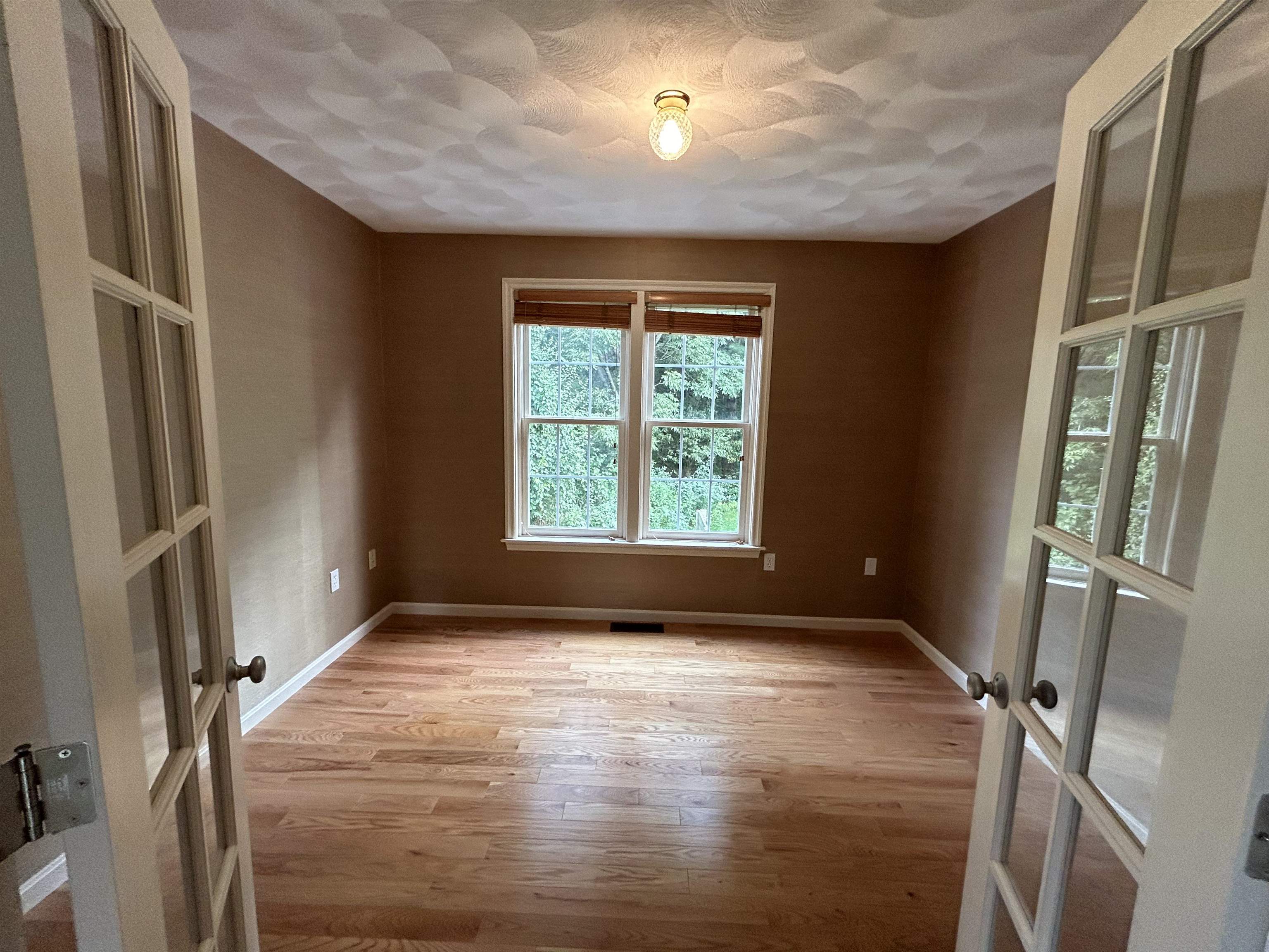 1 Hillside Avenue Exeter, NH 03833 - Photo 5 of 35