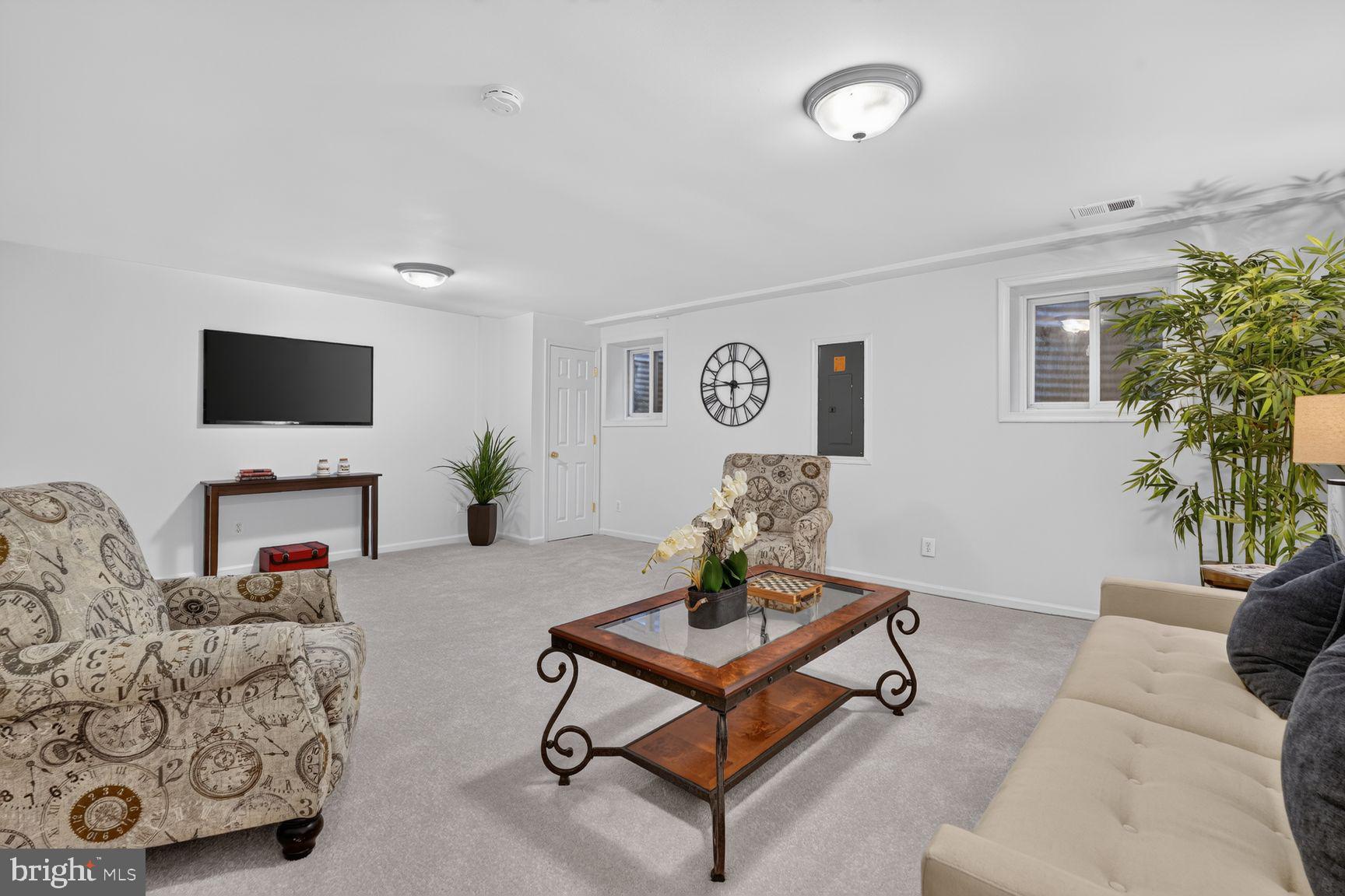 8312 Wickham Road Springfield, VA 22152 - Photo 41 of 49 Recreation room