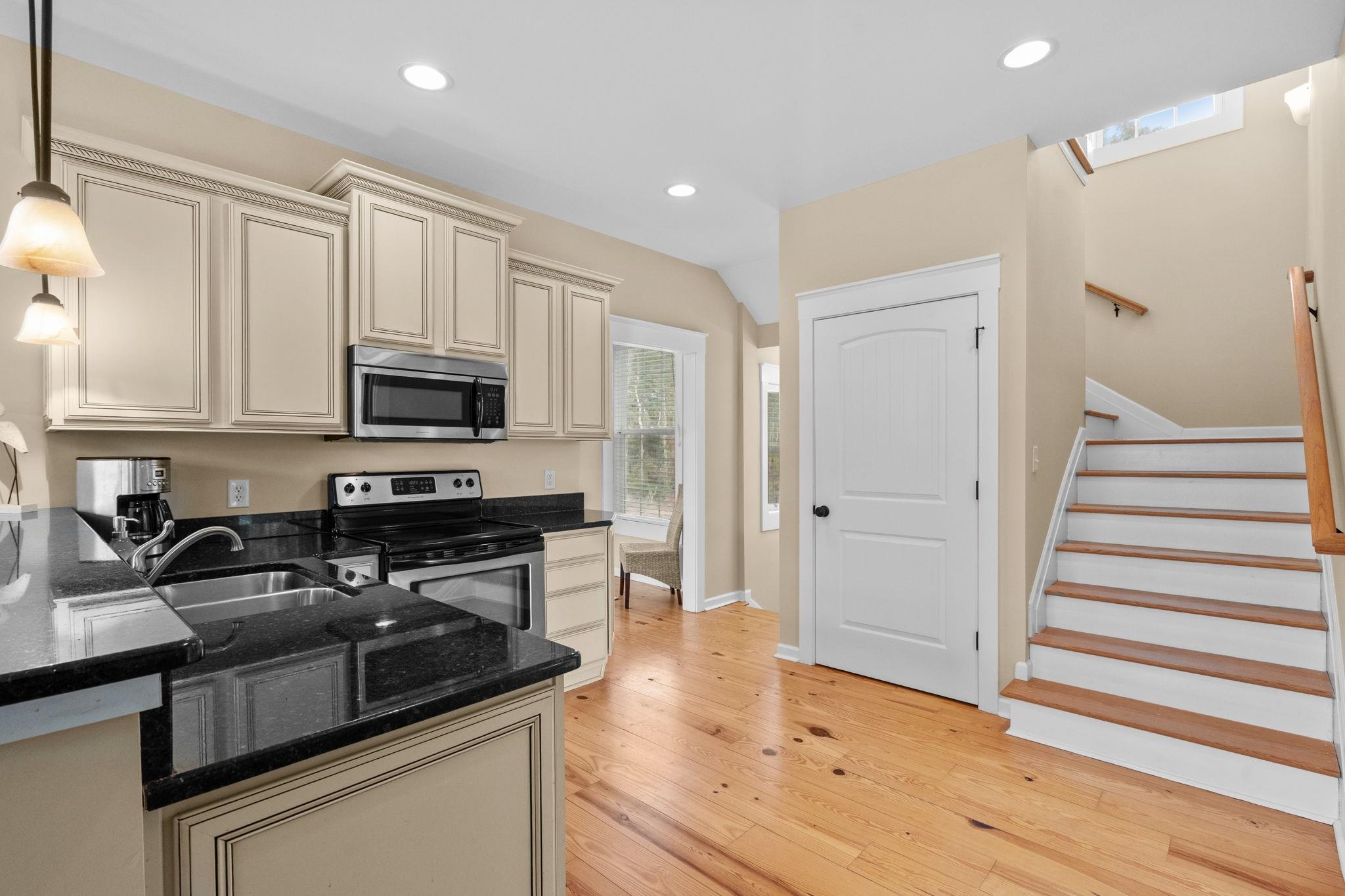 8 Sandlapper Way Pawleys Island, SC 29585 - Photo 16 of 47