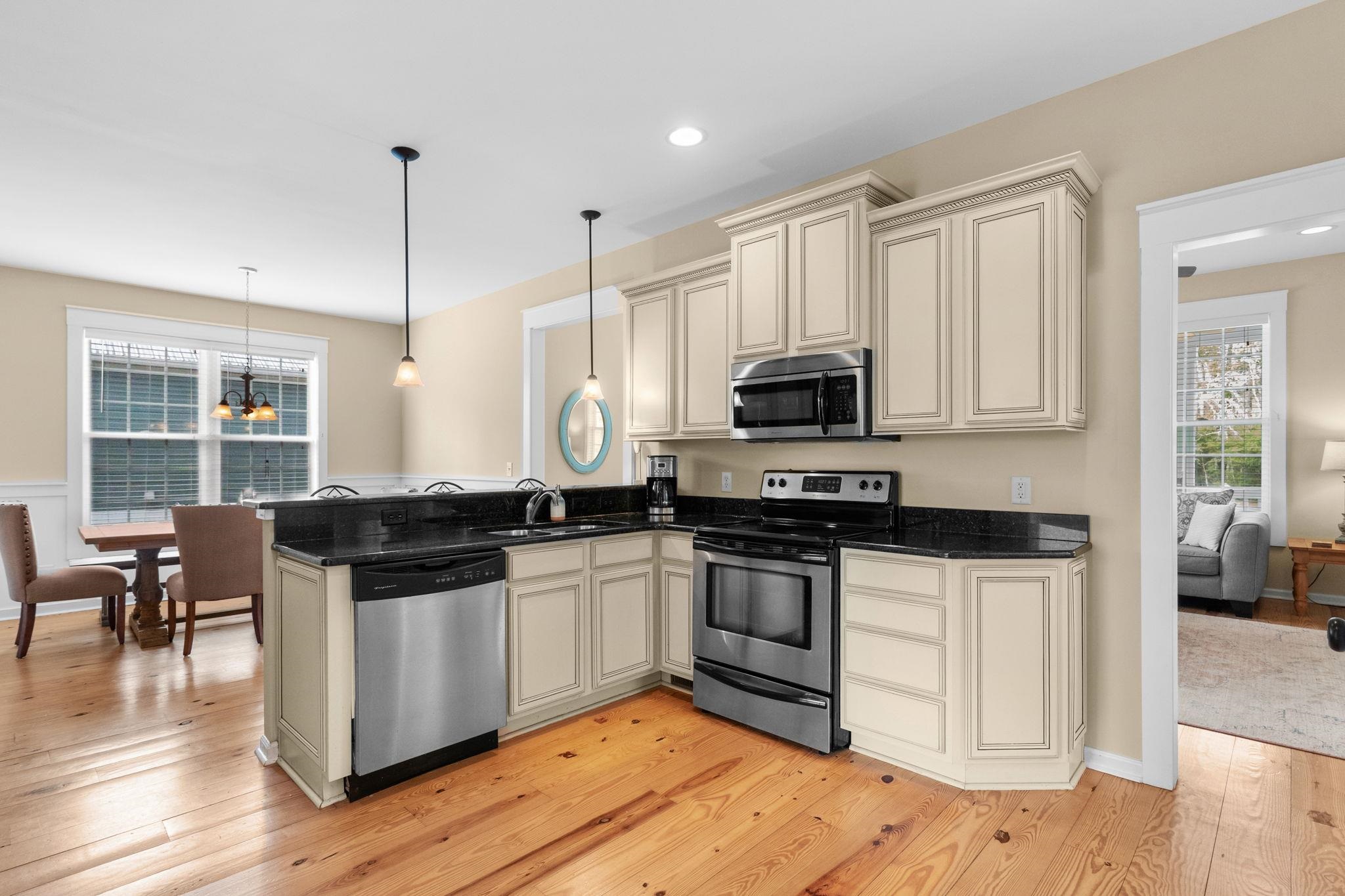 8 Sandlapper Way Pawleys Island, SC 29585 - Photo 17 of 47