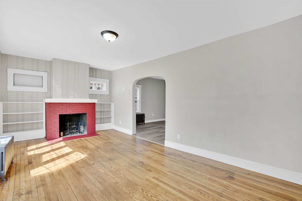 157 Penrose Street Springfield, MA 01109 - Photo 6 of 23