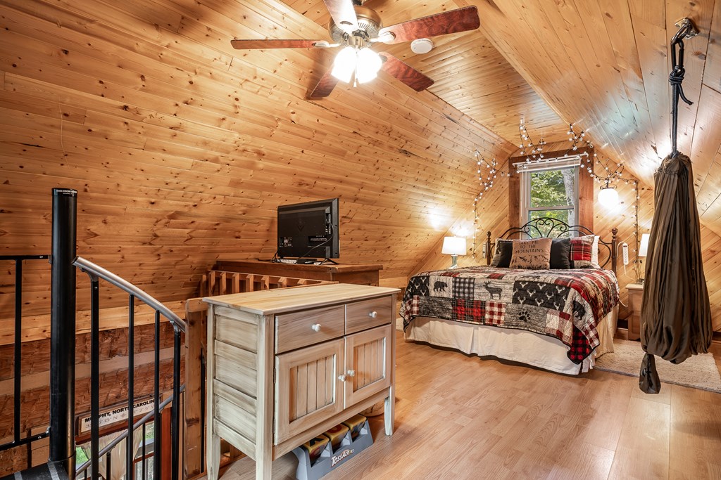 151 Pinewood Drive Murphy, NC 28906 - Photo 22 of 43 a view of a livingroom with furniture and staircase