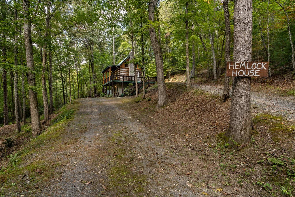 151 Pinewood Drive Murphy, NC 28906 - Photo 25 of 43 a view of outdoor space and yard
