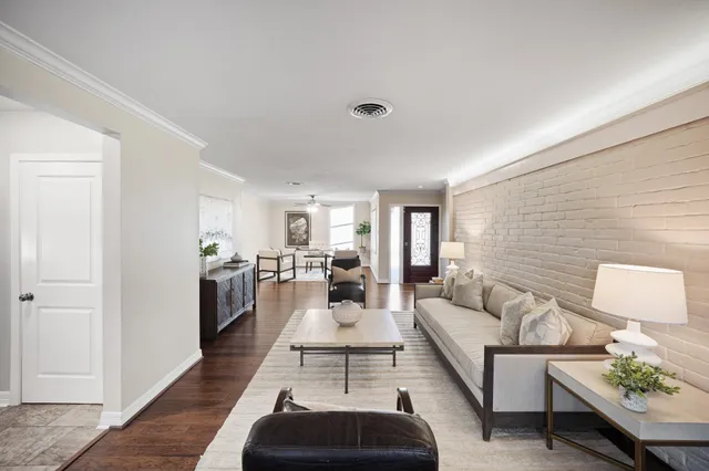 $408,000 | 5671 Sylmar Road, Houston, TX 77081