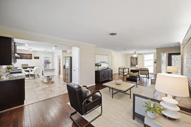 $408,000 | 5671 Sylmar Road, Houston, TX 77081