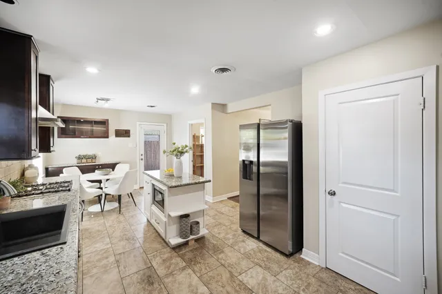 $408,000 | 5671 Sylmar Road, Houston, TX 77081