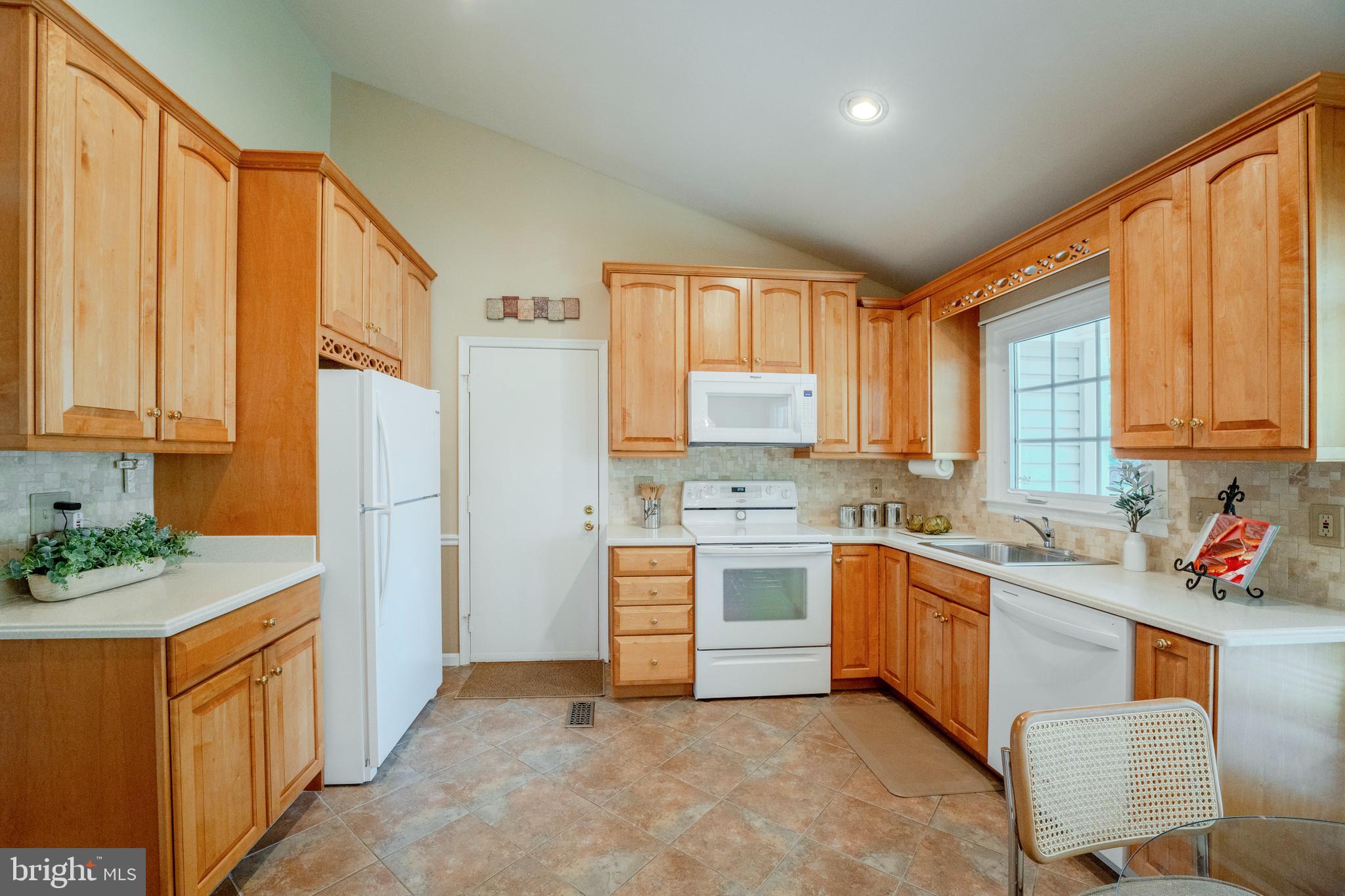 13385 Point Rider Lane Herndon, VA 20171 - Photo 15 of 66 Kitchen