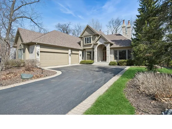 $749,000 | 1065 Vineyard Drive, Gurnee, IL 60031
