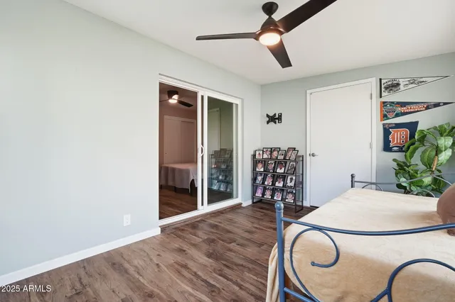 a view of a livingroom with furniture