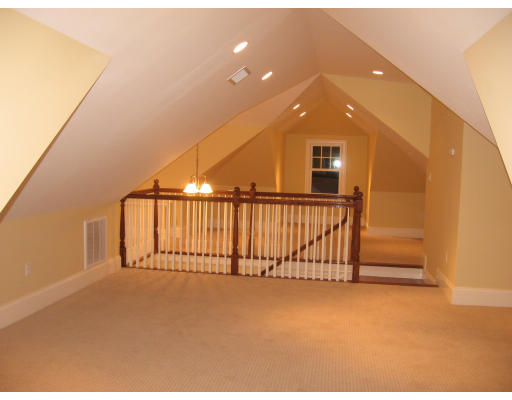 40 Rochester Road Newton, MA 02458 - Photo 8 of 21 a view of entryway