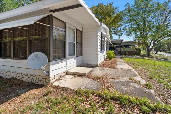 $149,000 | 1763 West Schwartz Boulevard, Lady Lake, FL 32159