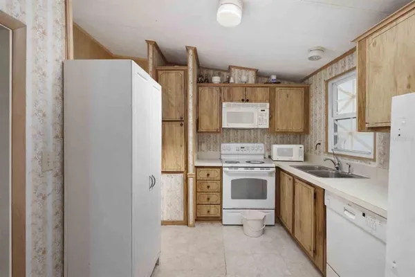 $149,000 | 1763 West Schwartz Boulevard, Lady Lake, FL 32159