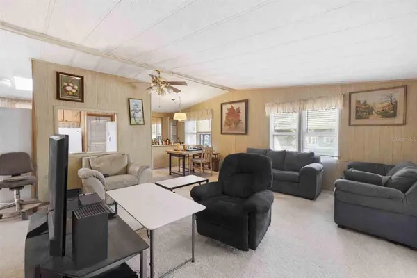 $149,000 | 1763 West Schwartz Boulevard, Lady Lake, FL 32159