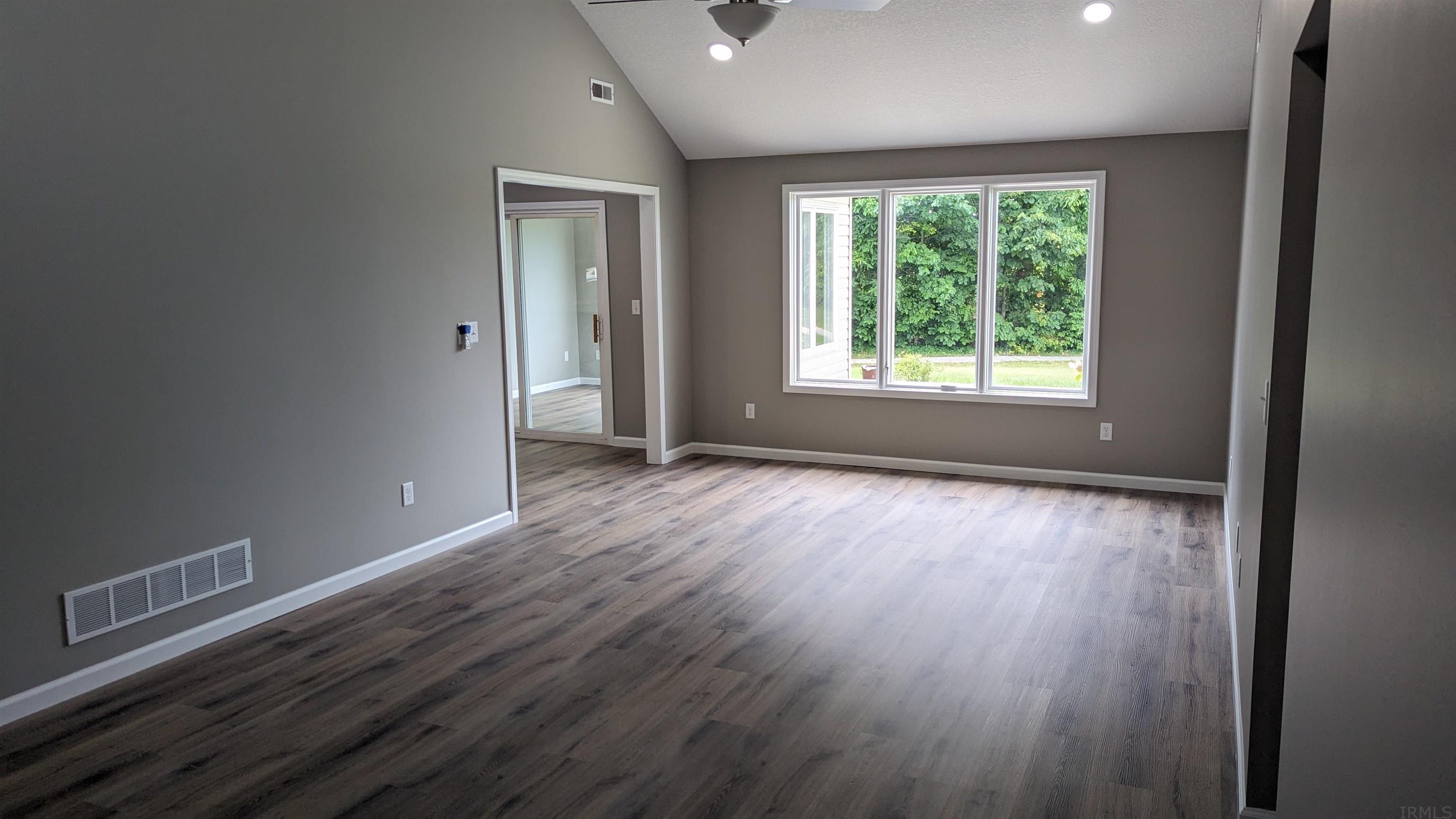 7515 Bowlander Way Fort Wayne, IN 46835 - Photo 12 of 29