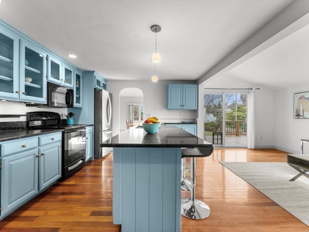 52 Summer Street Westwood, MA 02090 - Photo 8 of 32