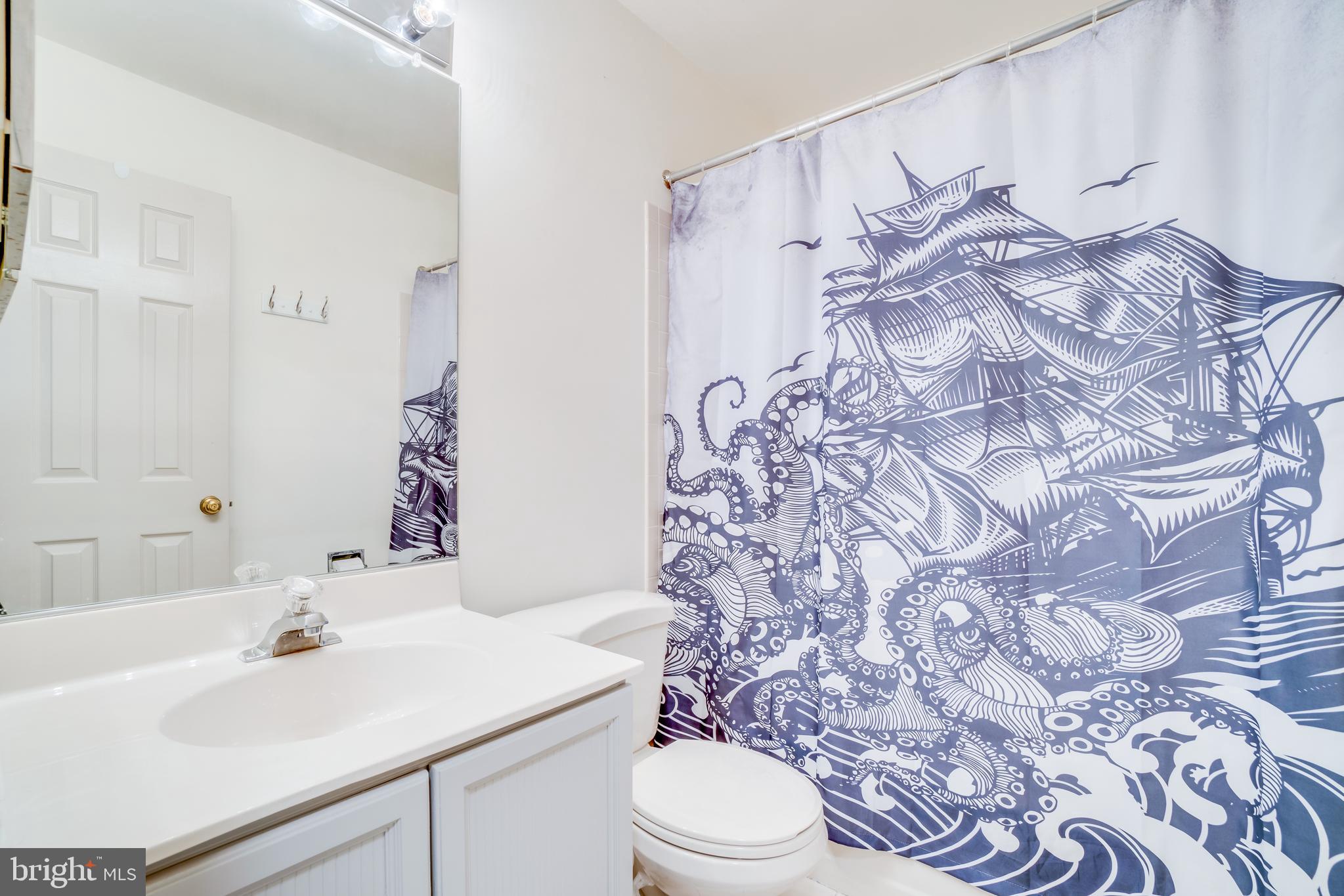 8321 Ridge Crossing Lane Springfield, VA 22152 - Photo 26 of 33 upper level hall bath