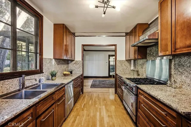 $1,895,000 | 489 West 6th Street, Claremont, CA 91711