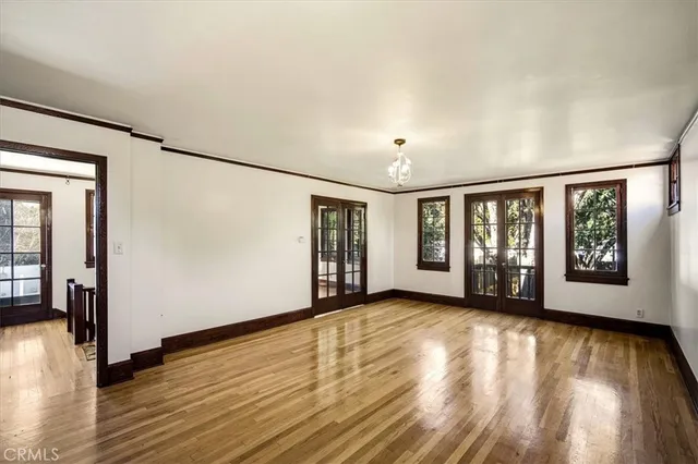 $1,895,000 | 489 West 6th Street, Claremont, CA 91711