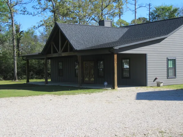 $357,000 | 218 Strawberry Street, Onalaska, TX 77360