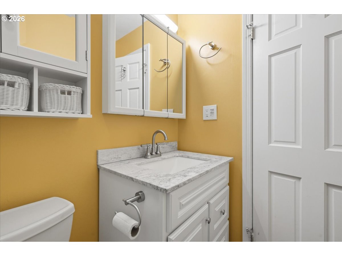 22800 Northwest 31st Avenue Ridgefield, WA 98642 - Photo 14 of 48 Bathroom