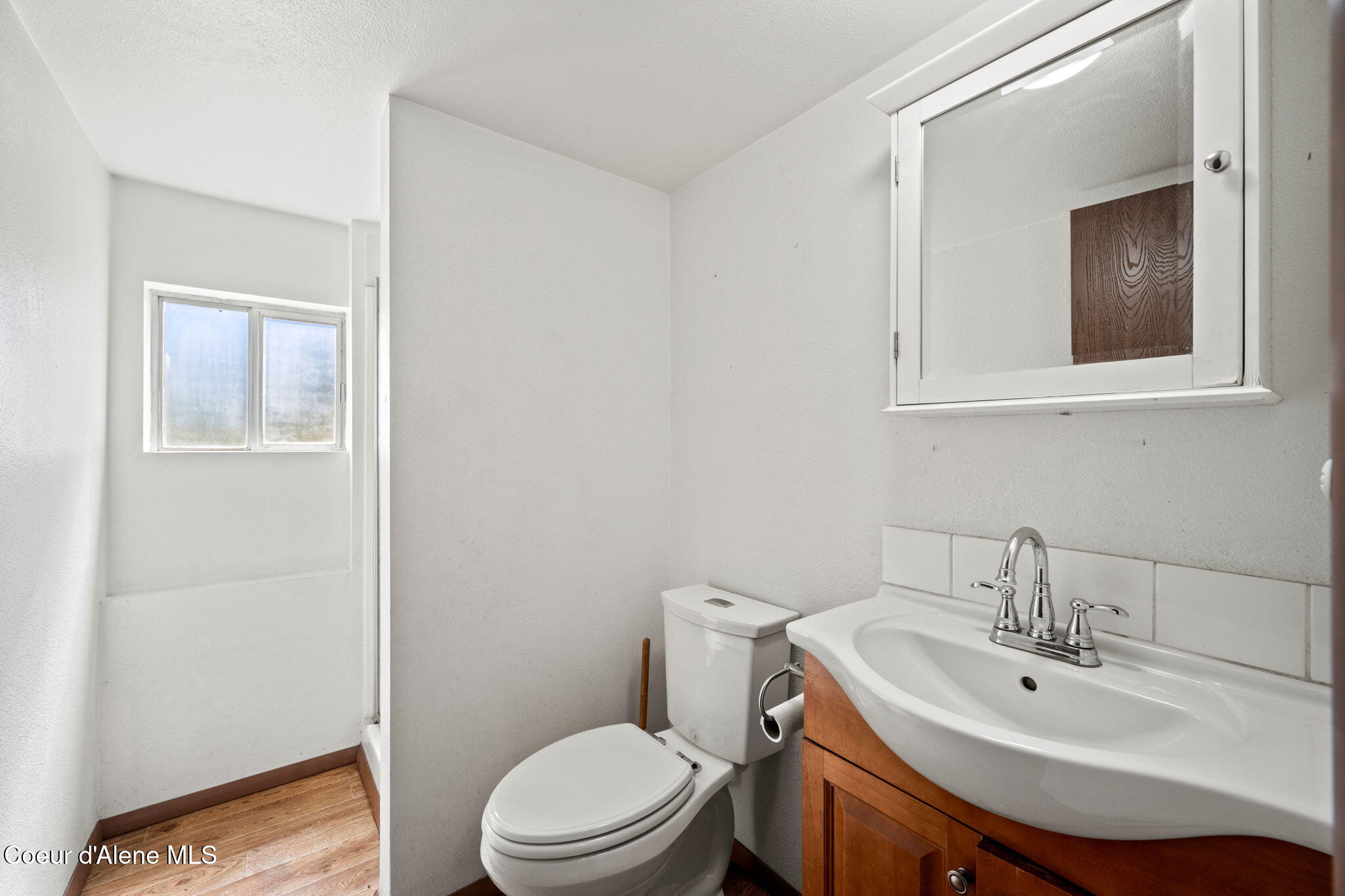 8247 Montana Street Rathdrum, ID 83858 - Photo 21 of 35 Full bathroom