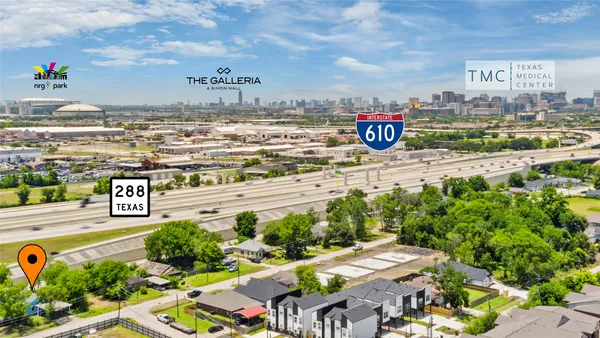 $1,800 | 8402 Bassett Street, Houston, TX 77051