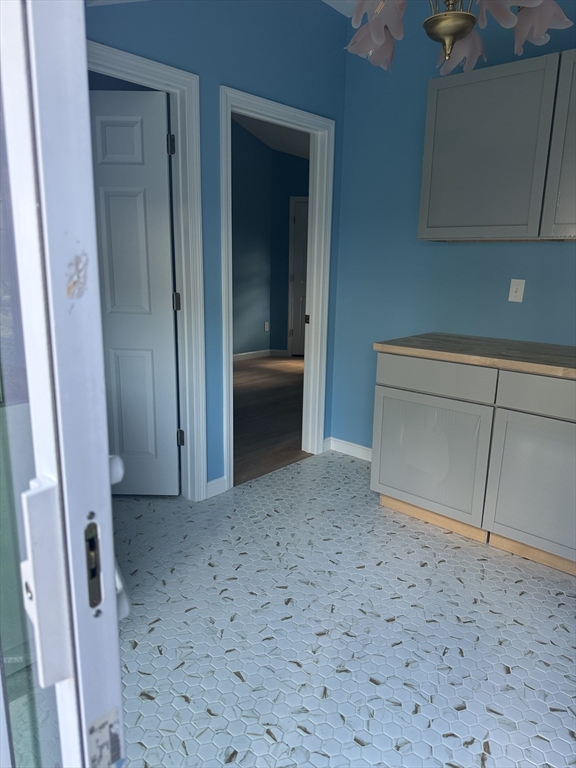 25 Ruth Road, Unit C Brockton, MA 02302 - Photo 2 of 7