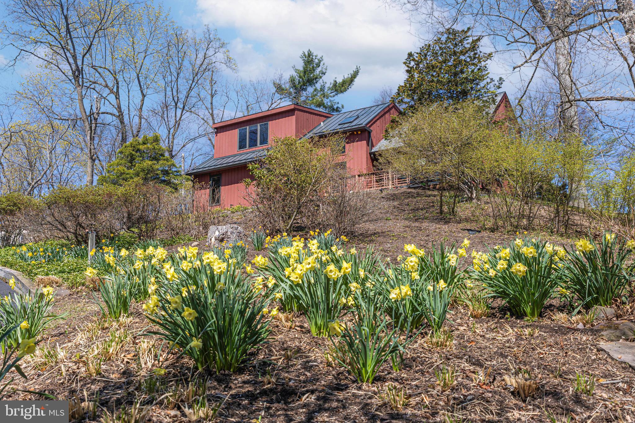 101 Rogers Road Furlong, PA 18925 - Photo 1 of 57 Front