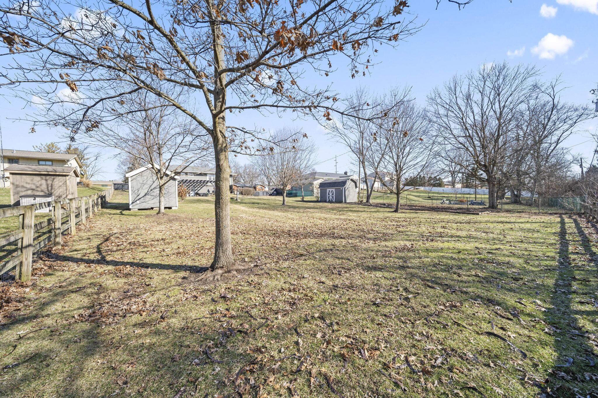 2431 White Road Grove City, OH 43123 - Photo 71 of 81 large back area
