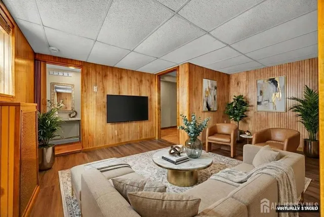 $520,000 | 150 Worth Street, Iselin, NJ 08830