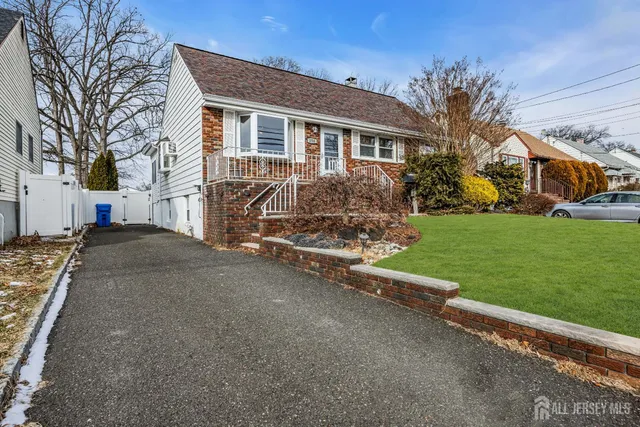 $520,000 | 150 Worth Street, Iselin, NJ 08830