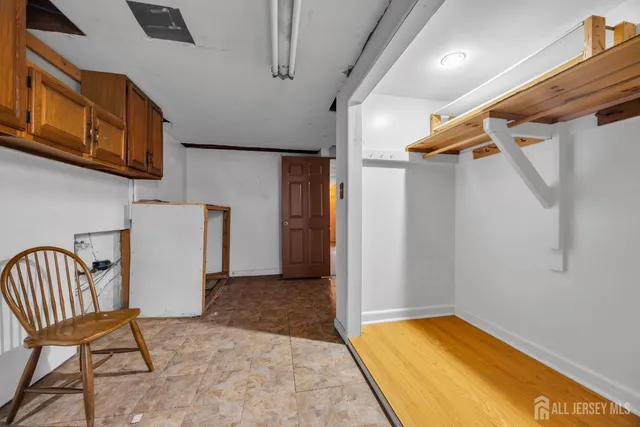 $520,000 | 150 Worth Street, Iselin, NJ 08830