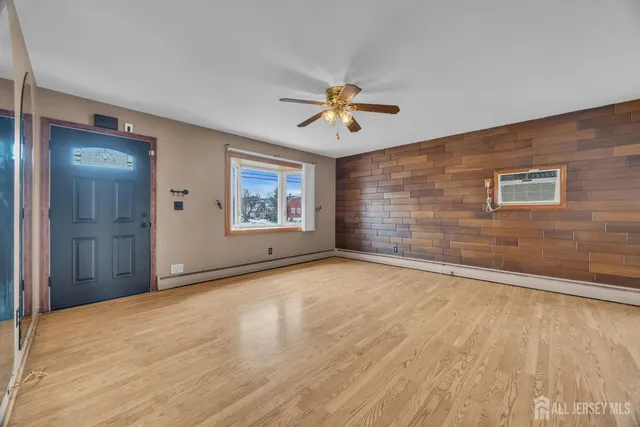 $520,000 | 150 Worth Street, Iselin, NJ 08830